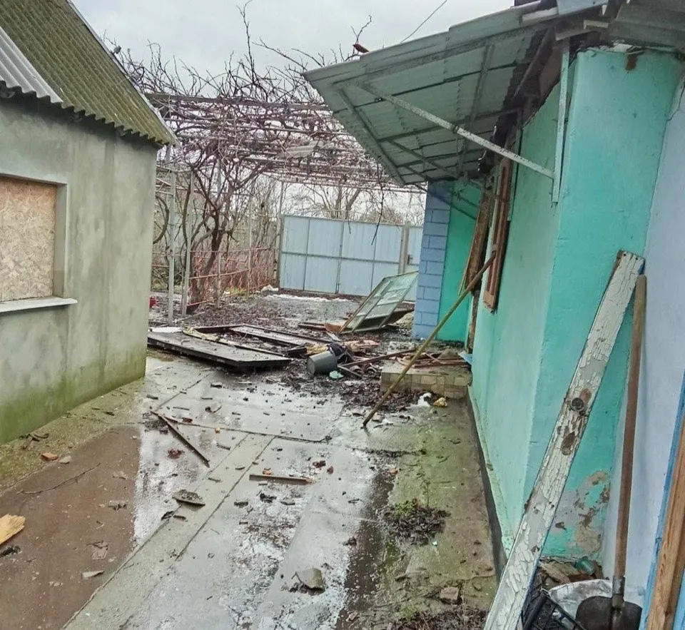 Ранковий удар дроном по Качкарівці: пошкоджено оселю