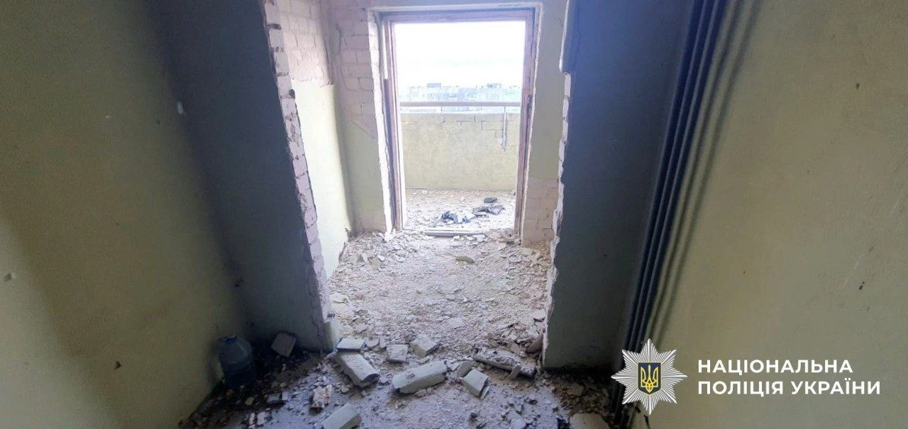 Полювання на цивільних: російські дрони атакували житлові масиви Херсонщини