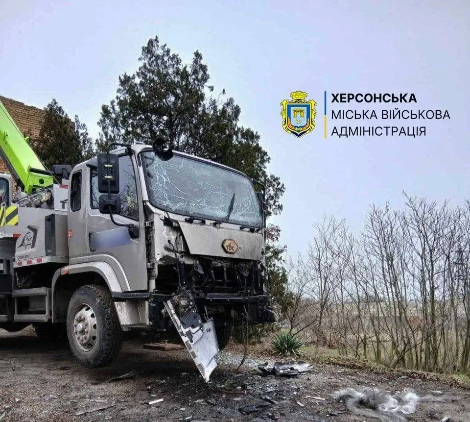 У Херсоні під ворожим вогнем опинилося комунальне підприємство: нищать інфраструктуру міста