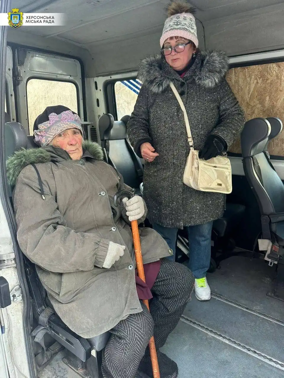 Доступний рух у прифронтових умовах: як працює «Соціальне таксі» в Херсоні