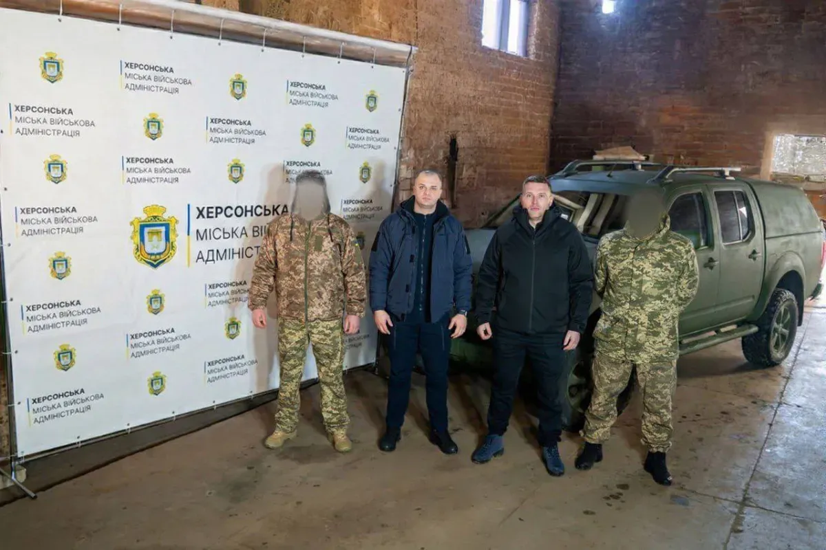 Мобільність та зв’язок для морпіхів: захисникам Херсона передали чергове підкріплення