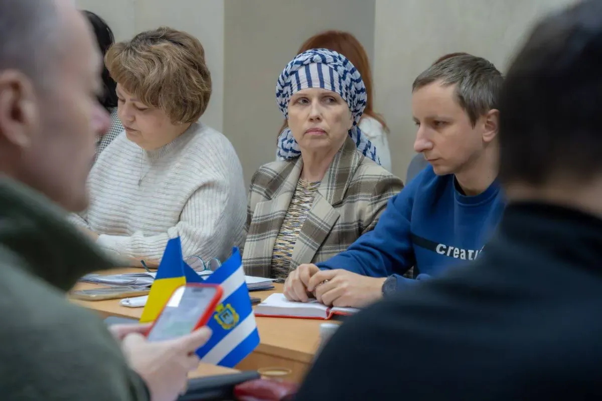 Безпека та кадри: як Херсон планує виживання в умовах постійних обстрілів
