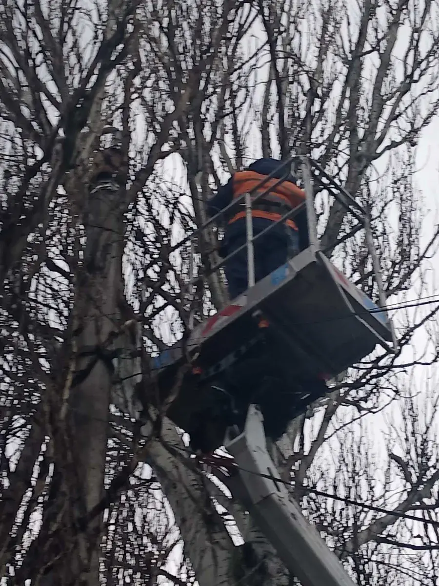 Світло під вогнем: як херсонські енергетики тримають енергетичний фронт