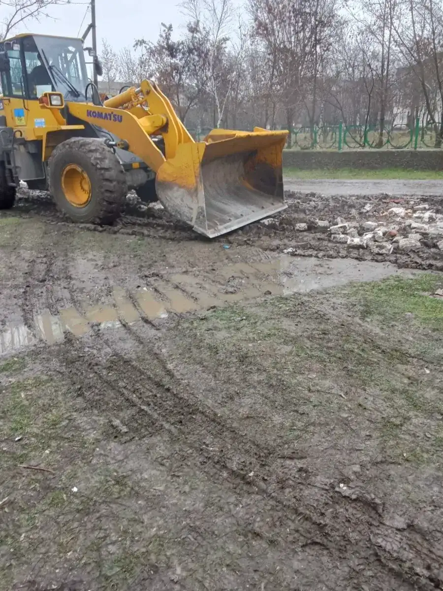 Дорожній фронт Херсона: як комунальники тримають місто під вогнем