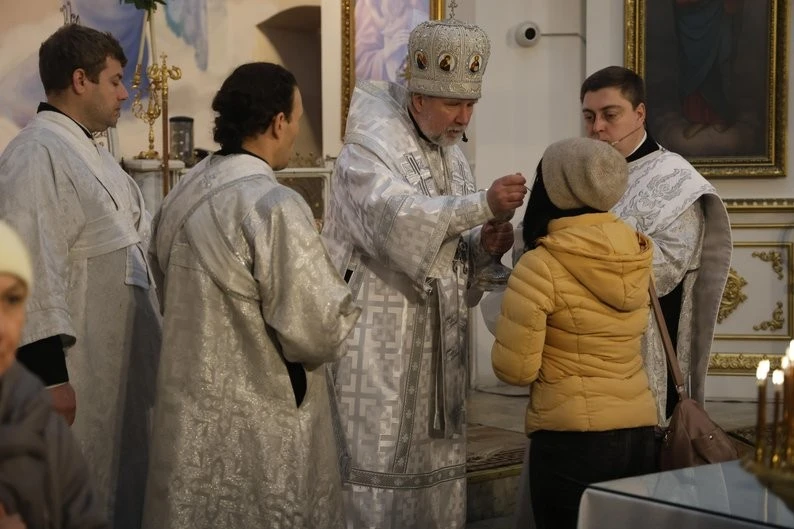 Водохреще під канонадою: як херсонці освячували воду в умовах воєнного стану