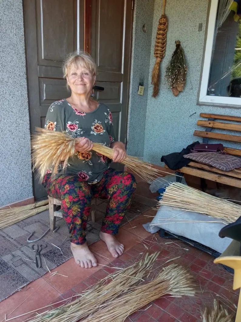 Золото з херсонських полів: як під час окупації колишня дизайнерка відродила давнє ремесло