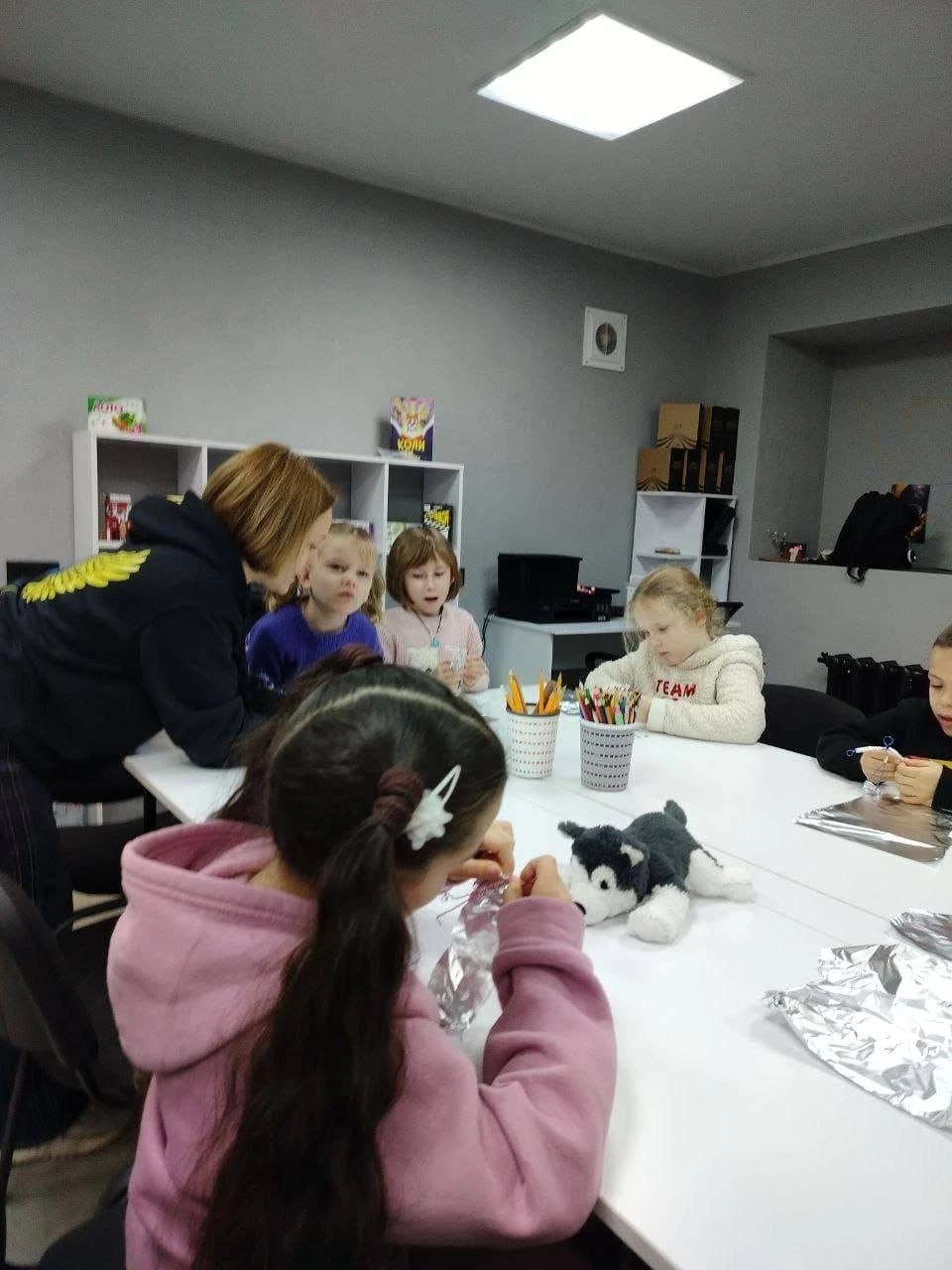 Більше ніж гуманітарка: як у Херсоні створюють простір психологічного розвантаження для родин