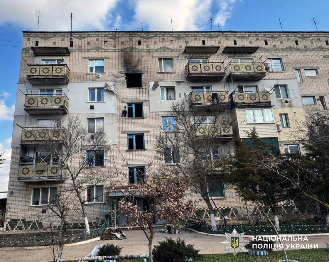 Обстріли Херсонщини: п’ятеро поранених через атаки дронів та артилерії