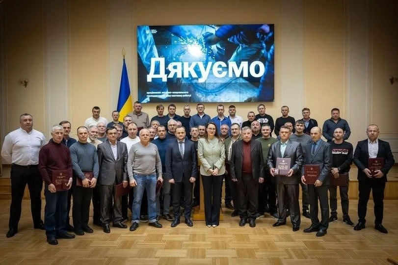 Професіоналізм під обстрілами: у столиці нагородили фахівців Херсонського водоканалу