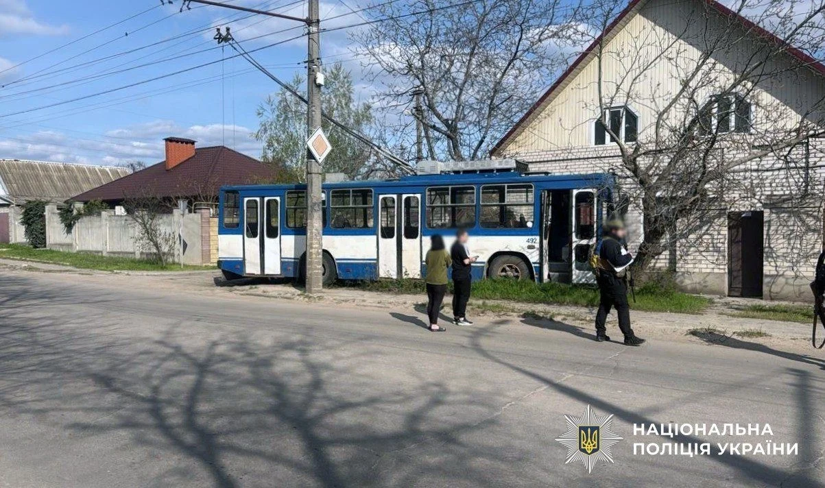 Обстріли Херсонщини: масовані атаки дронів та артилерії призвели до жертв