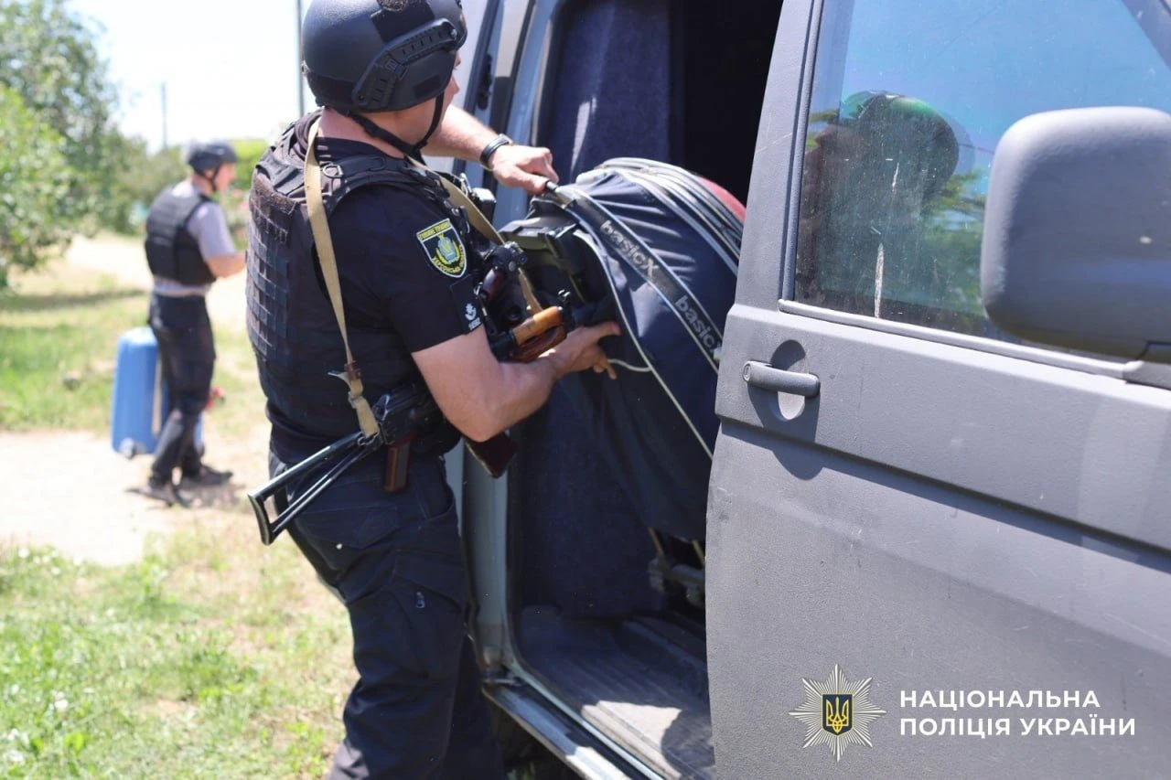 Удар над бронею: під Білозеркою ворожий дрон атакував евакуаційну групу